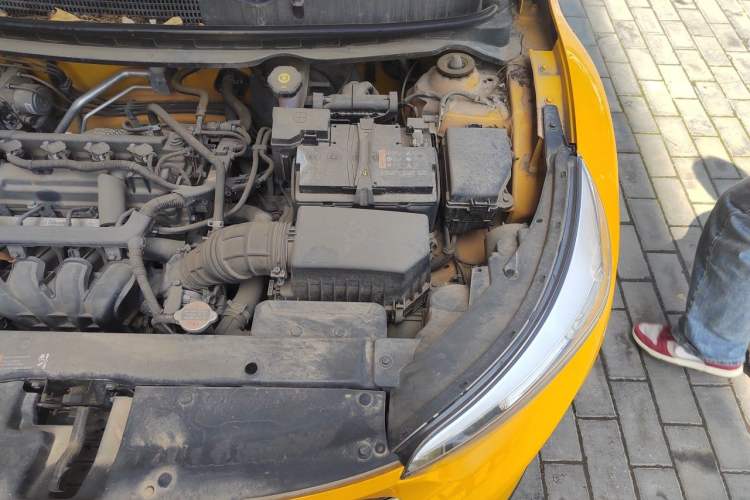 Used Kia kx1 Stonic 2021 1.4L CVT Fun & Sunroof Model Engine Bay Left