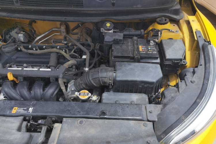 Used Kia kx1 Stonic 2021 1.4L CVT Sunroof Model Engine Bay Left
