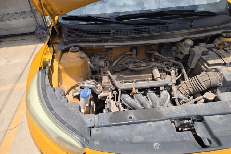 Used Kia kx1 Stonic 2021 1.4L CVT Fun & Sunroof Model Engine Bay Right