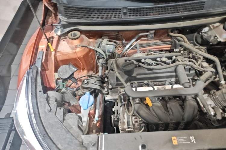 Used Kia kx1 Stonic 2021 1.4L CVT Sunroof Model Engine Bay Right