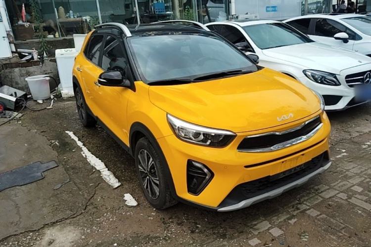 Used Kia kx1 Stonic 2021 1.4L CVT Fun & Sunroof Model Exterior 1