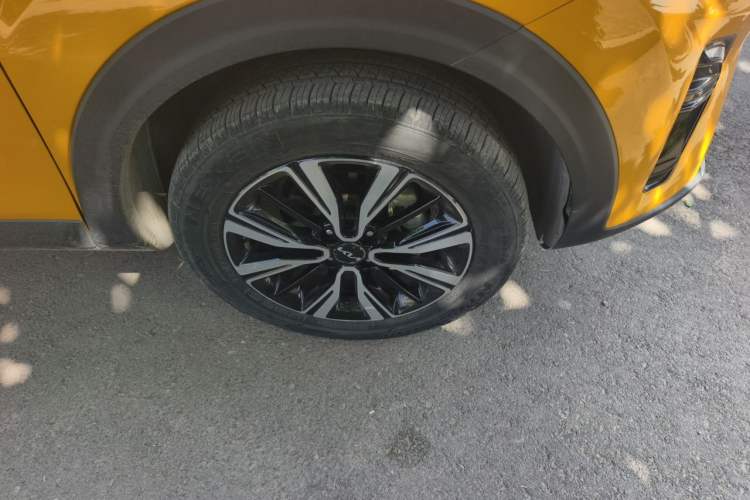 Used Kia kx1 Stonic 2021 1.4L CVT Fun & Sunroof Model Exterior 1