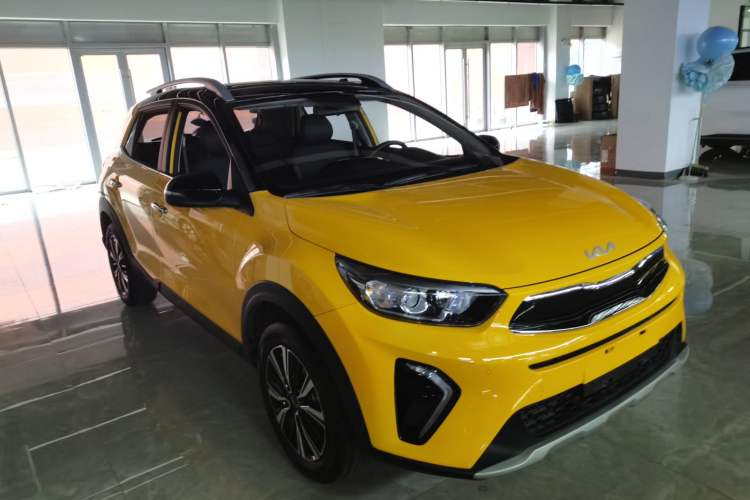 Used Kia kx1 Stonic 2021 1.4L CVT Sunroof Model Exterior 1