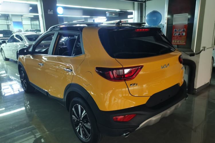 Used Kia kx1 Stonic 2021 1.4L CVT Sunroof Model Exterior 2