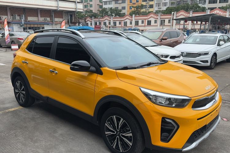 Used Kia kx1 Stonic 2021 1.4L CVT Fun & Sunroof Model Exterior 2