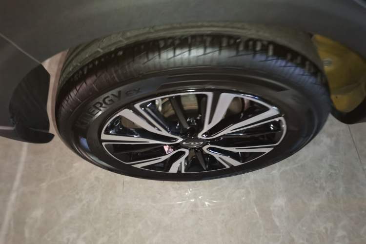 Used Kia kx1 Stonic 2021 1.4L CVT Sunroof Model Exterior 5
