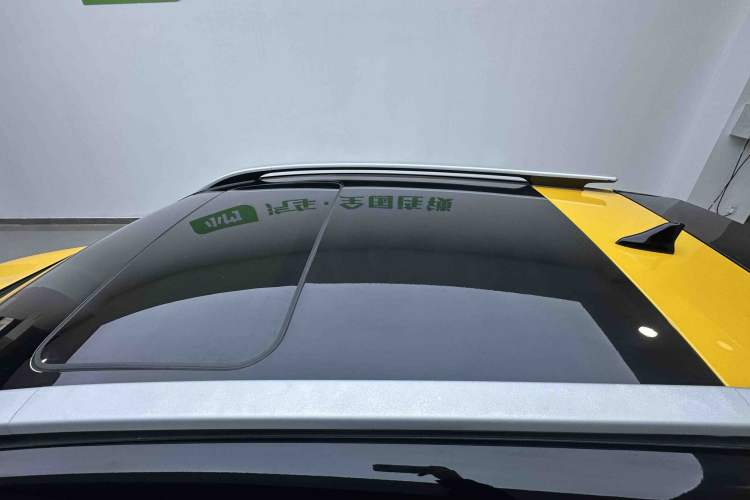 Used Kia kx1 Stonic 2021 1.4L CVT Sunroof Model Exterior 5