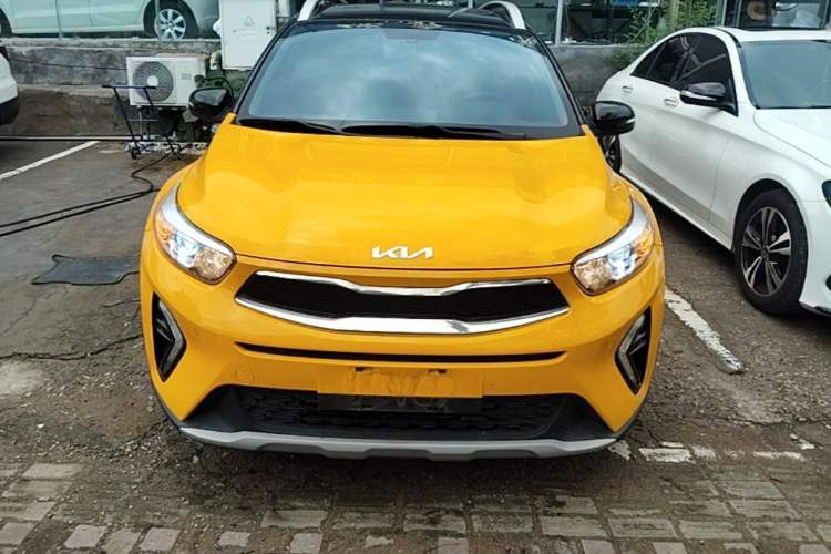 Used Kia kx1 Stonic 2021 1.4L CVT Fun & Sunroof Model Front