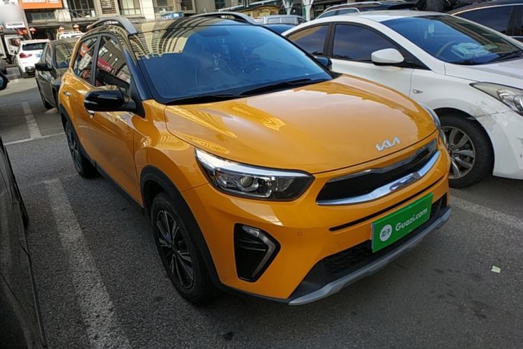 Used Kia kx1 Stonic 2021 1.4L CVT Sunroof Model Front Right 45 Deg