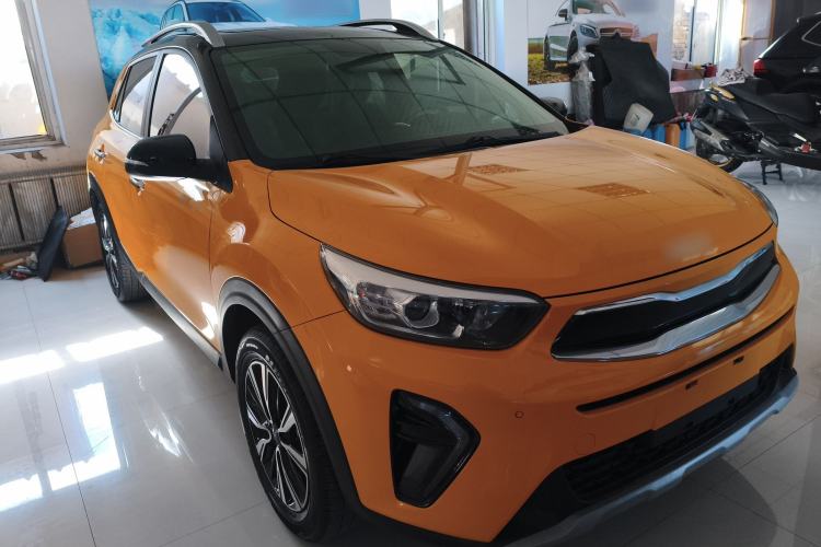 Used Kia kx1 Stonic 2021 1.4L CVT Sunroof Model Front Right 45 Deg