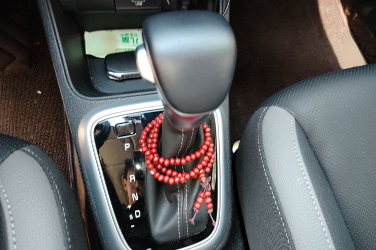 Used Kia kx1 Stonic 2021 1.4L CVT Sunroof Model Gear Lever