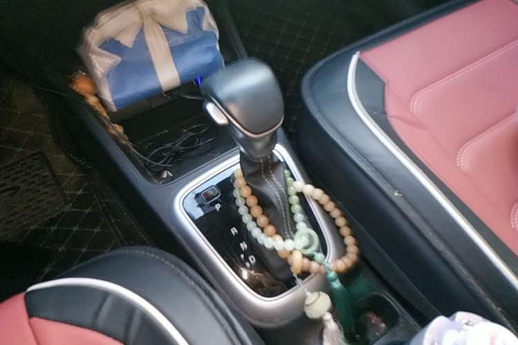 Used Kia kx1 Stonic 2021 1.4L CVT Sunroof Model Gear Lever