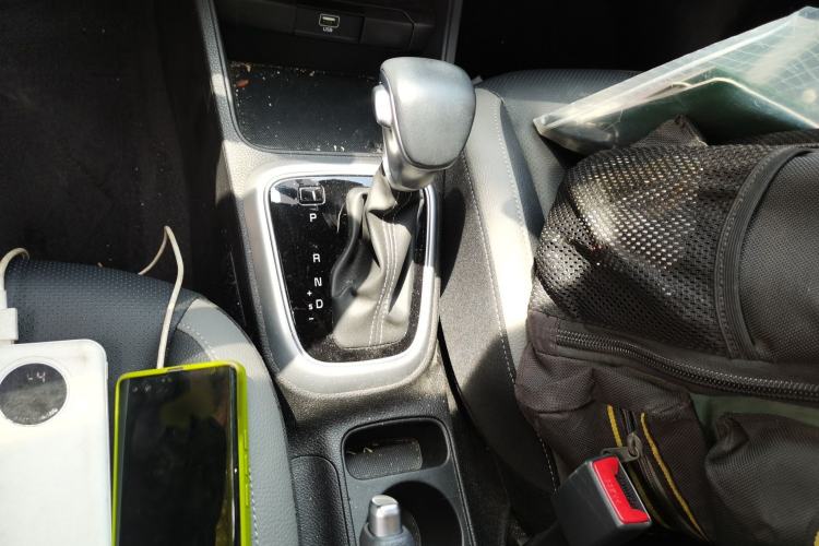 Used Kia kx1 Stonic 2021 1.4L CVT Sunroof Model Gear Lever