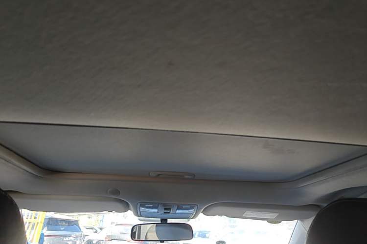 Used Kia kx1 Stonic 2021 1.4L CVT Sunroof Model Headliner