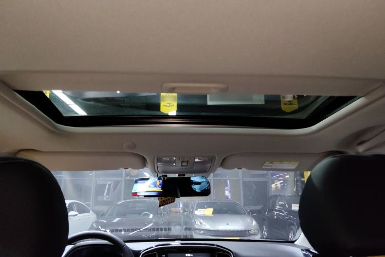 Used Kia kx1 Stonic 2021 1.4L CVT Fun & Sunroof Model Headliner