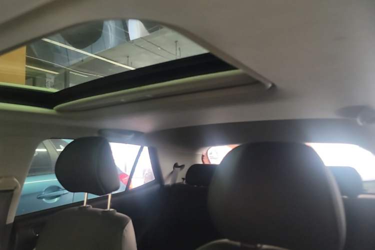 Used Kia kx1 Stonic 2021 1.4L CVT Fun & Sunroof Model Headliner