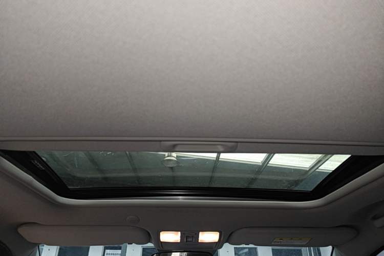 Used Kia kx1 Stonic 2021 1.4L CVT Sunroof Model Headliner