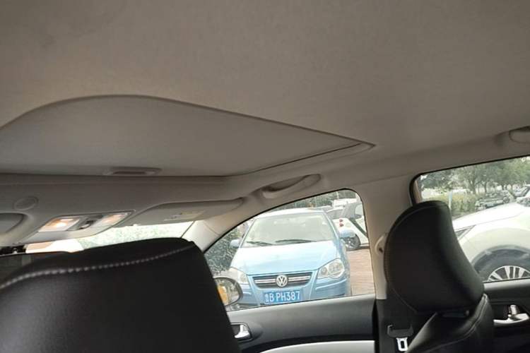 Used Kia kx1 Stonic 2021 1.4L CVT Fun & Sunroof Model Headliner