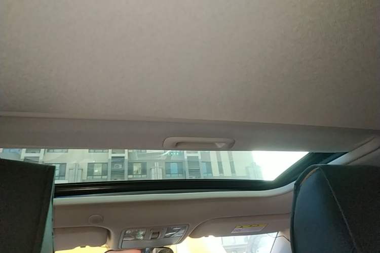 Used Kia kx1 Stonic 2021 1.4L CVT Sunroof Model Headliner