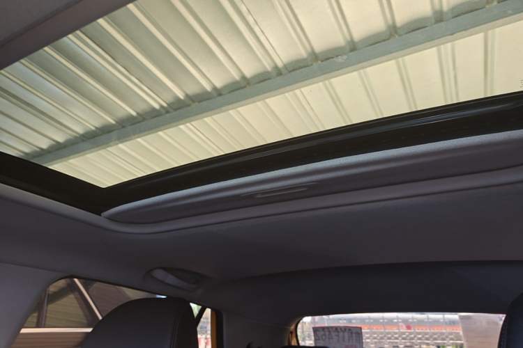Used Kia kx1 Stonic 2021 1.4L CVT Fun & Sunroof Model Headliner