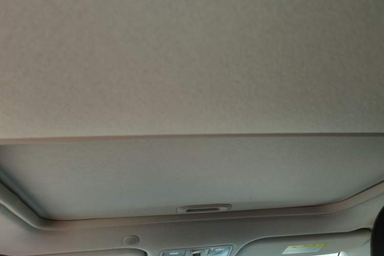 Used Kia kx1 Stonic 2021 1.4L CVT Sunroof Model Headliner