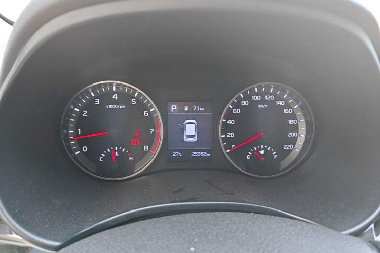 Used Kia kx1 Stonic 2021 1.4L CVT Sunroof Model Instrument Cluster