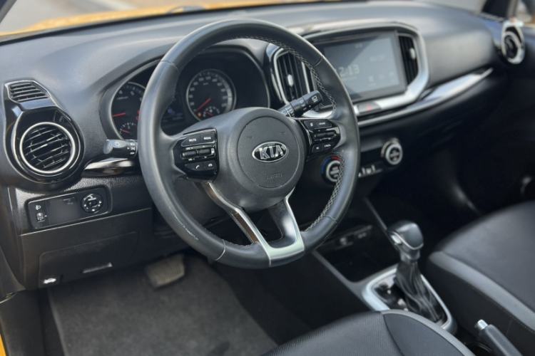 Used Kia kx1 Stonic 2021 1.4L CVT Fun & Sunroof Model Interior 2