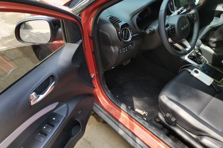 Used Kia kx1 Stonic 2021 1.4L CVT Sunroof Model Interior 3