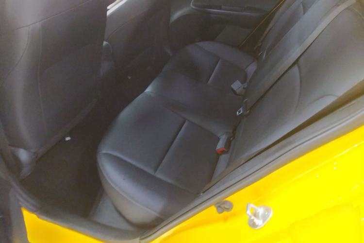 Used Kia kx1 Stonic 2021 1.4L Automatic Fun & Sport Edition Interior 4