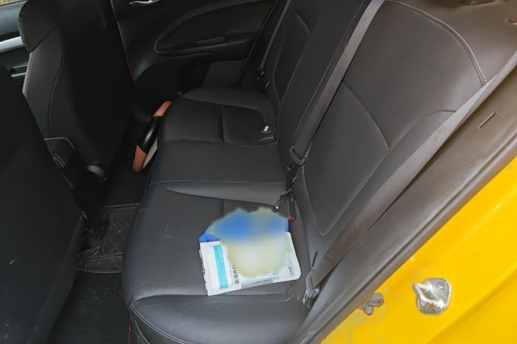 Used Kia kx1 Stonic 2021 1.4L Automatic Fun & Sport Edition Interior 4