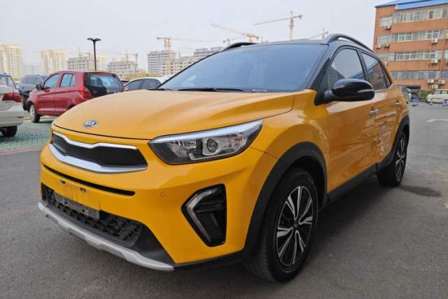 Kia kx1 Stonic 2021 1.4L CVT Fun & Sunroof Model usado