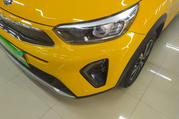 Used Kia kx1 Stonic 2021 1.4L Automatic Fun & Sport Edition Left Front Headlight