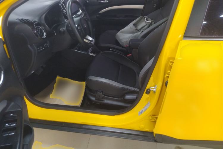 Used Kia kx1 Stonic 2021 1.4L Automatic Fun & Sport Edition Left Front Seat