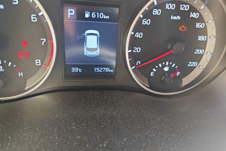 Used Kia kx1 Stonic 2021 1.4L CVT Fun & Sunroof Model Odometer Close Up