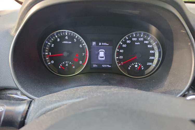 Used Kia kx1 Stonic 2021 1.4L CVT Sunroof Model Odometer Close Up