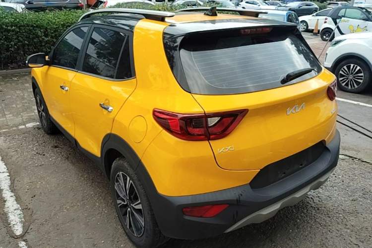Used Kia kx1 Stonic 2021 1.4L CVT Fun & Sunroof Model Rear Left 45 Deg