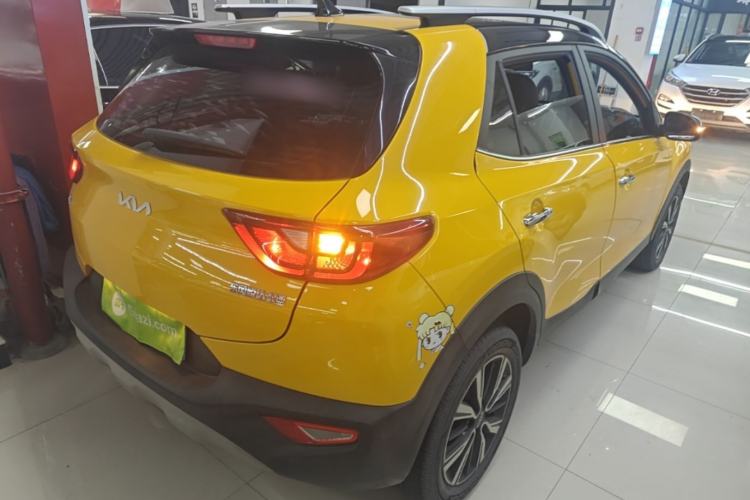 Used Kia kx1 Stonic 2021 1.4L CVT Sunroof Model Rear Right 45 Deg