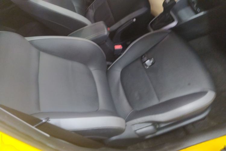 Used Kia kx1 Stonic 2021 1.4L Automatic Fun & Sport Edition Right Front Seat