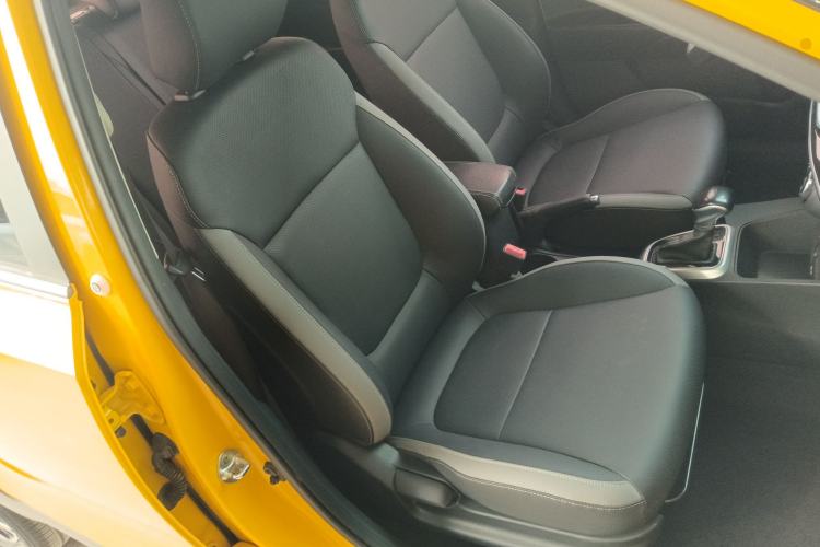 Used Kia kx1 Stonic 2021 1.4L Automatic Fun & Sport Edition Right Front Seat