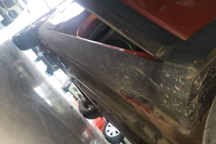 Used Kia kx1 Stonic 2021 1.4L CVT Fun & Sunroof Model Right Side Sill
