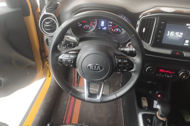 Used Kia kx1 Stonic 2021 1.4L CVT Fun & Sunroof Model Steering Wheel