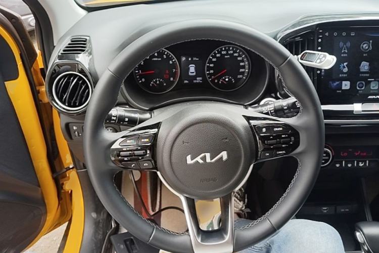 Used Kia kx1 Stonic 2021 1.4L CVT Fun & Sunroof Model Steering Wheel