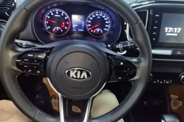 Used Kia kx1 Stonic 2021 1.4L Automatic Fun & Sport Edition Steering Wheel