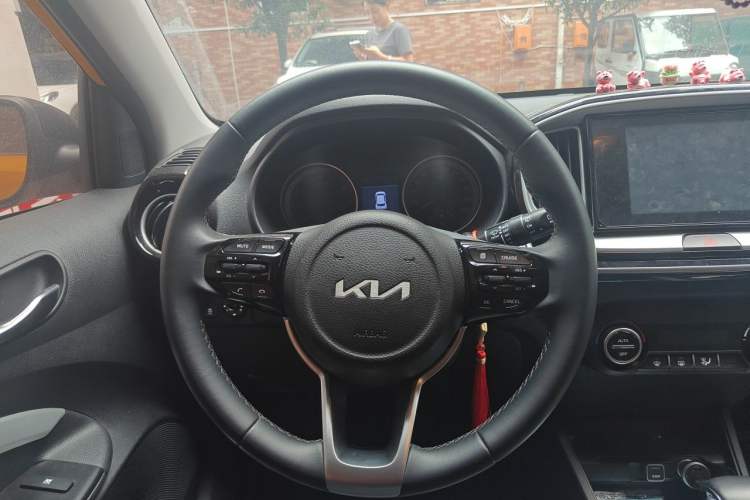 Used Kia kx1 Stonic 2021 1.4L CVT Fun Edition Steering Wheel