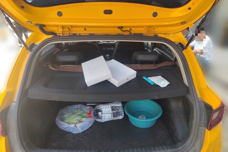 Used Kia kx1 Stonic 2021 1.4L CVT Fun & Sunroof Model Trunk