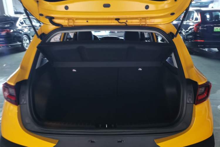 Used Kia kx1 Stonic 2021 1.4L CVT Sunroof Model Trunk