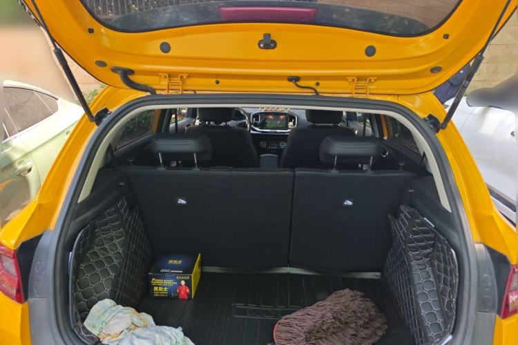 Used Kia kx1 Stonic 2021 1.4L CVT Sunroof Model Trunk