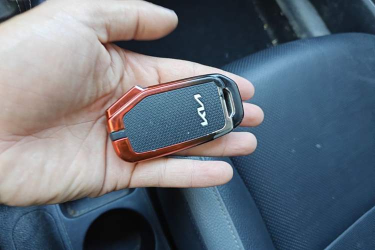 Used Kia kx1 Stonic 2021 1.4L CVT Sunroof Model Vehicle Key