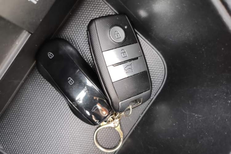Used Kia kx1 Stonic 2021 1.4L Automatic Fun & Sport Edition Vehicle Key