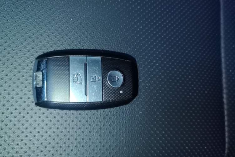 Used Kia kx1 Stonic 2021 1.4L Automatic Fun & Sport Edition Vehicle Key